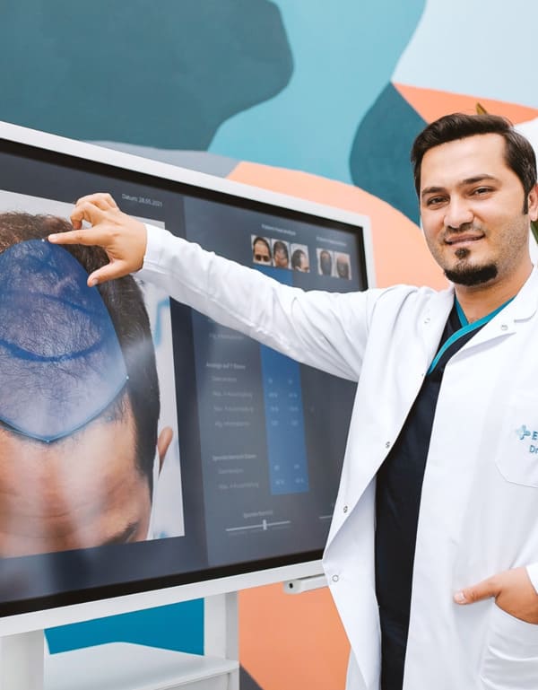 dr balwi showing an estimate of the number of grafts to be implanted