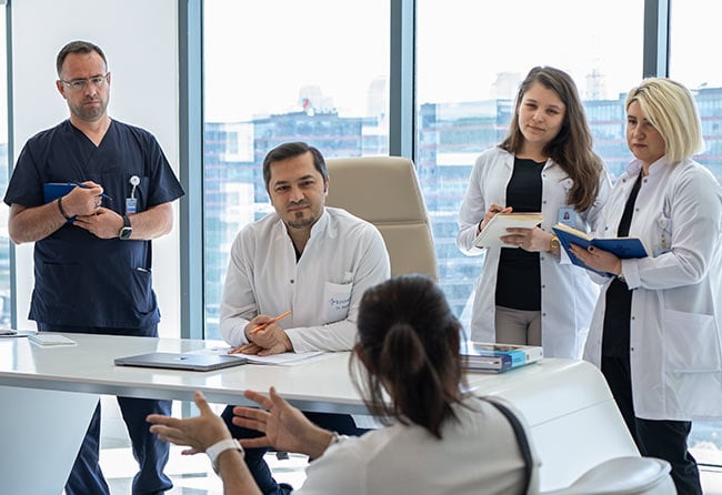 Dr Balwi and Team in the Preoperative Consultation Office – Elithair