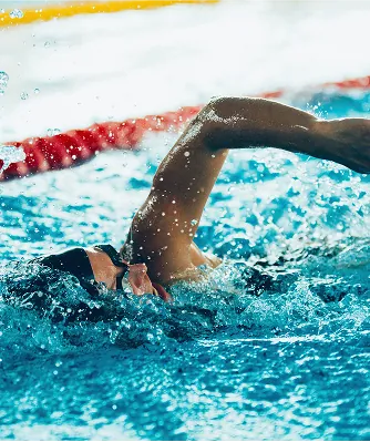 Pic shows a professional swimmer in the pool